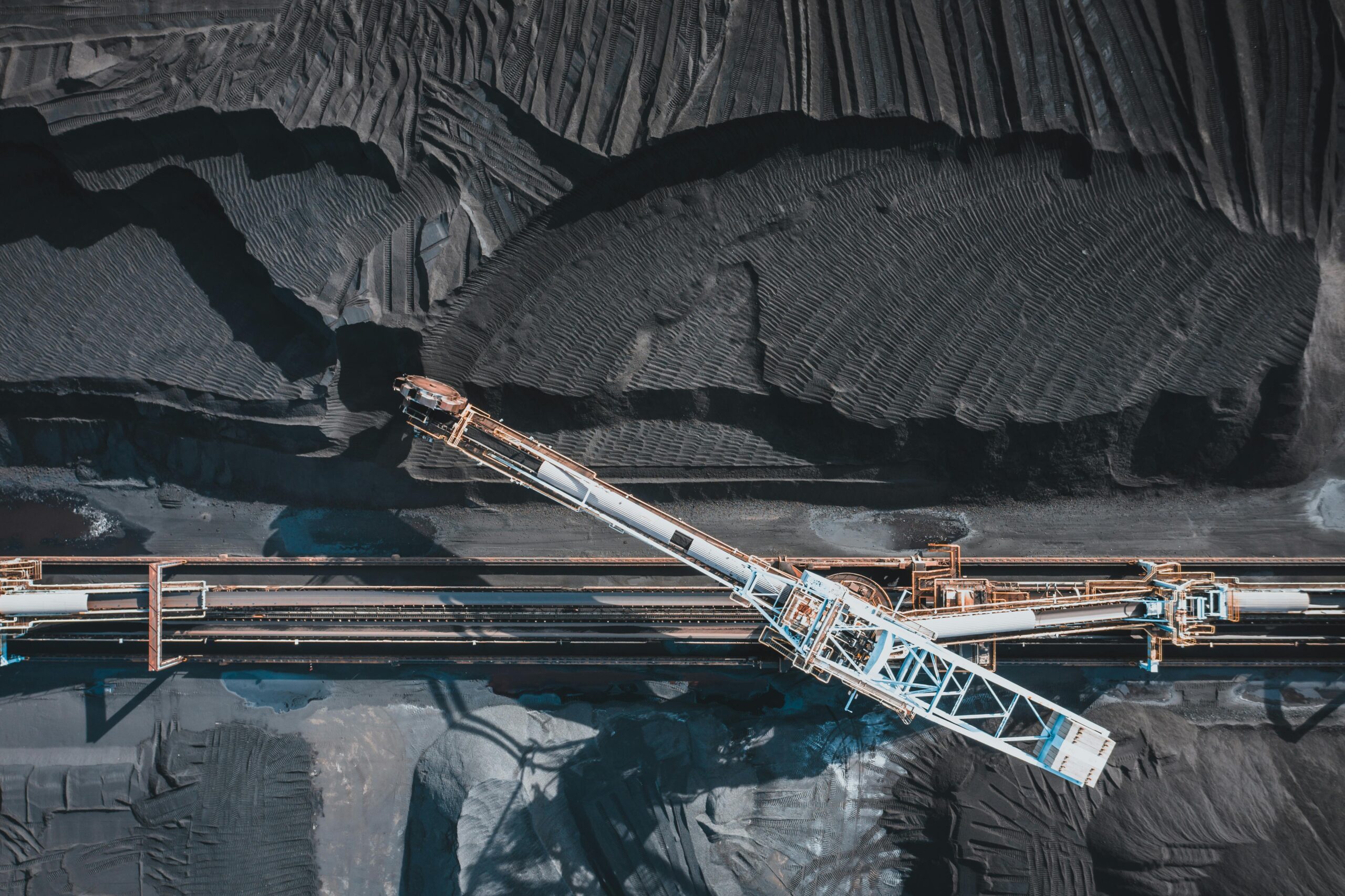 coal conveyor belt scaled 1.jpg